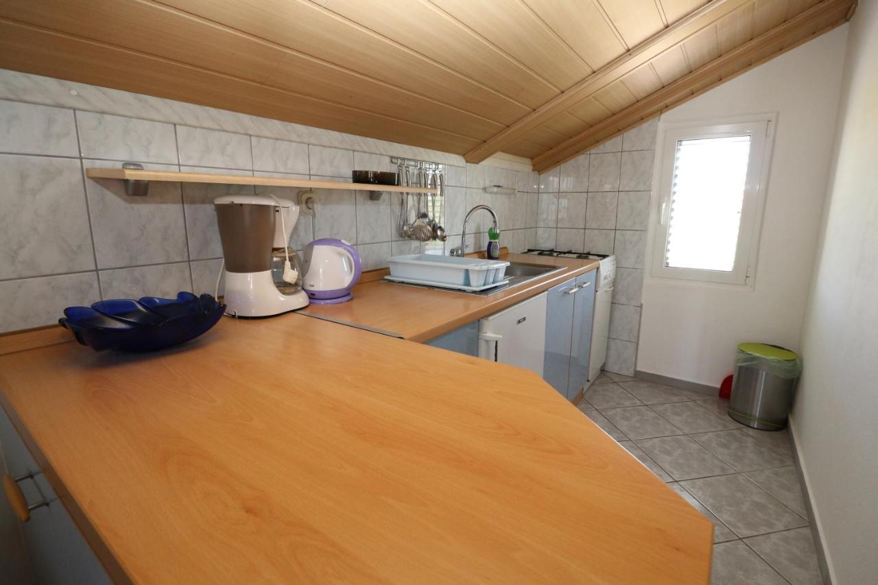 Apartments With A Parking Space Nin, Zadar - 11402 Exterior photo