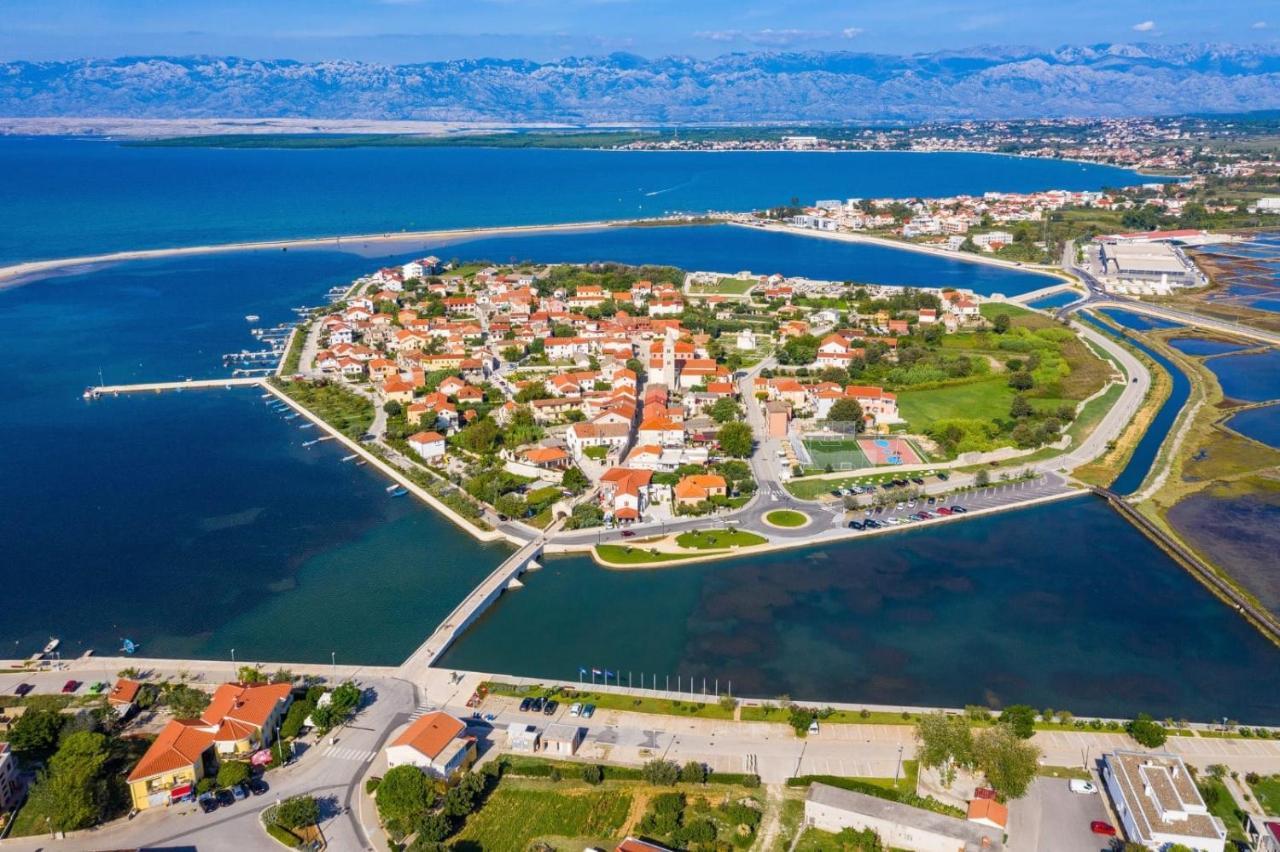 Apartments With A Parking Space Nin, Zadar - 11402 Exterior photo